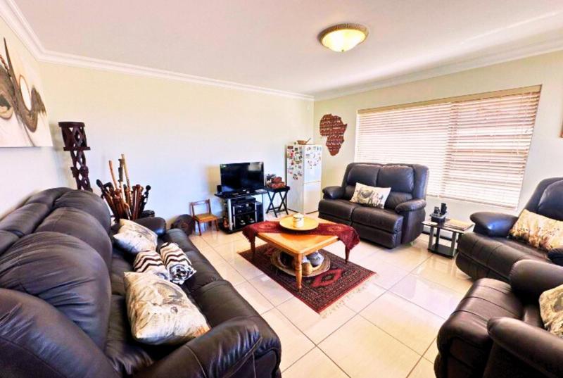 4 Bedroom Property for Sale in Monte Christo Western Cape